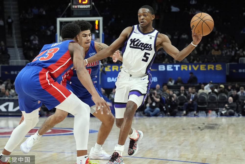 员詹姆斯重 员詹姆斯重