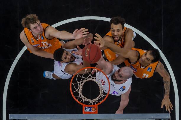 再次出现 再次出现